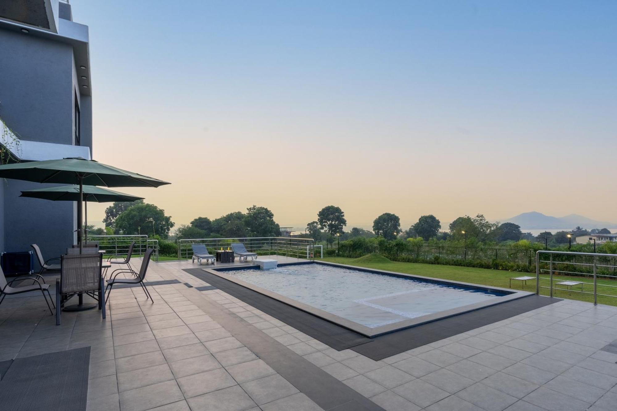 Casa Boho By Stayvista - Contemporary Design, Farm-View, Swimming Pool & Indoor Games For A Chic Retreat Nashik Extérieur photo