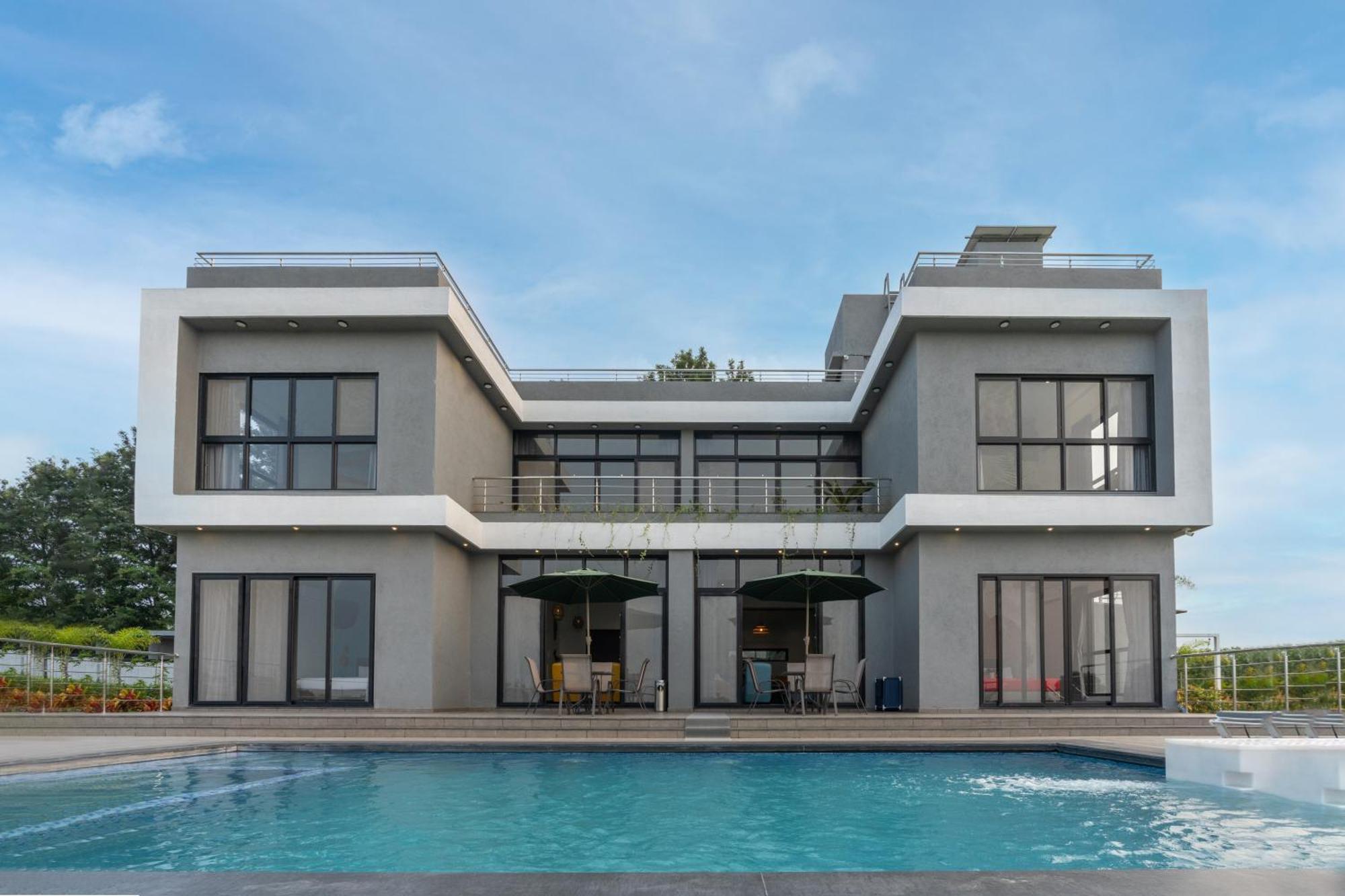 Casa Boho By Stayvista - Contemporary Design, Farm-View, Swimming Pool & Indoor Games For A Chic Retreat Nashik Extérieur photo